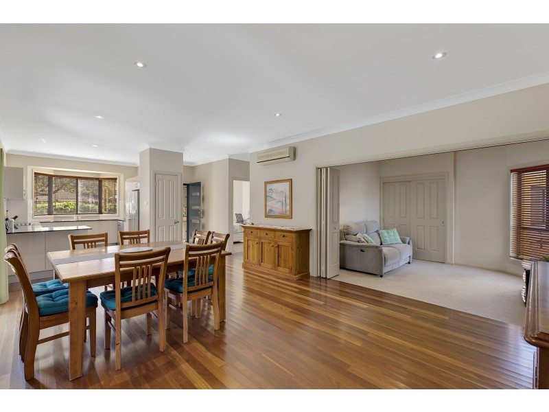 2/16-18 Waratah Street, East Gosford NSW 2250