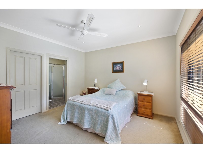 2/16-18 Waratah Street, East Gosford NSW 2250