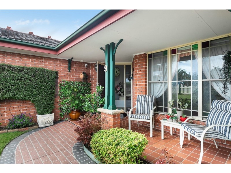 9 McGirr Avenue, The Entrance NSW 2261