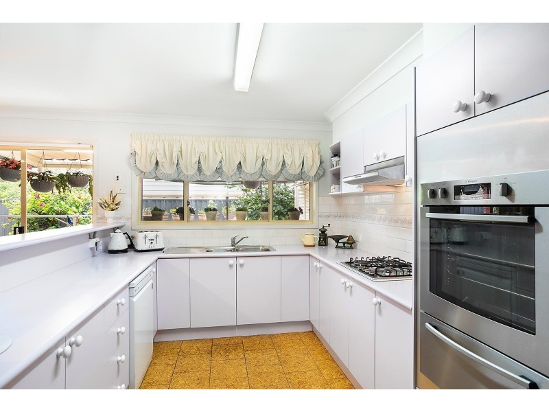 9 McGirr Avenue, The Entrance NSW 2261