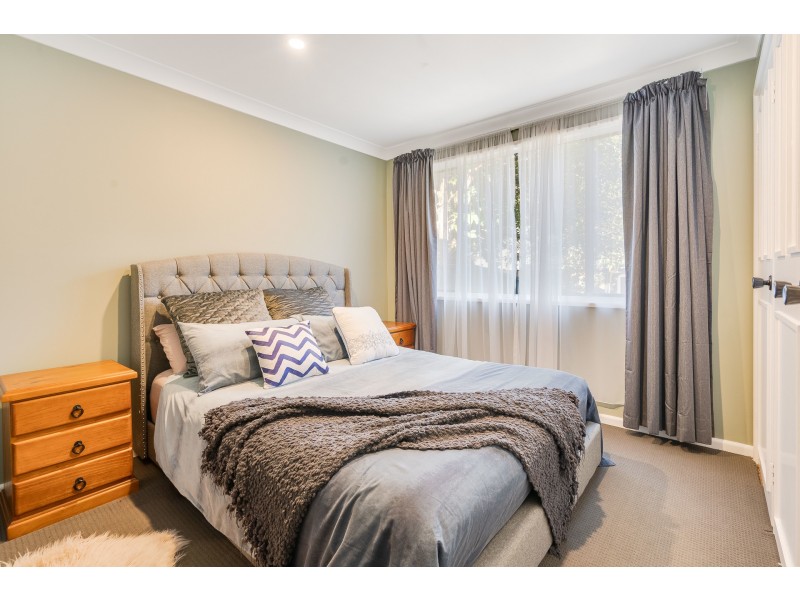 12 Winter Close, Lisarow NSW 2250
