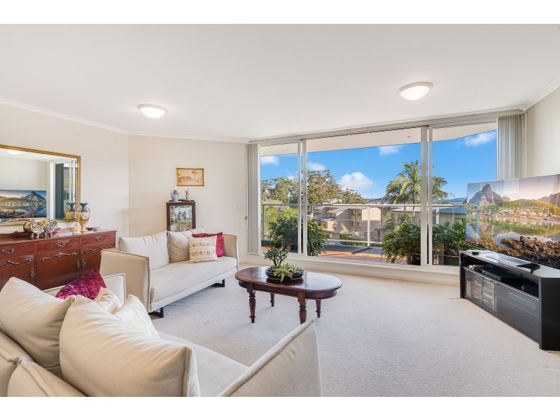 206/97-99 John Whiteway Drive, Gosford NSW 2250
