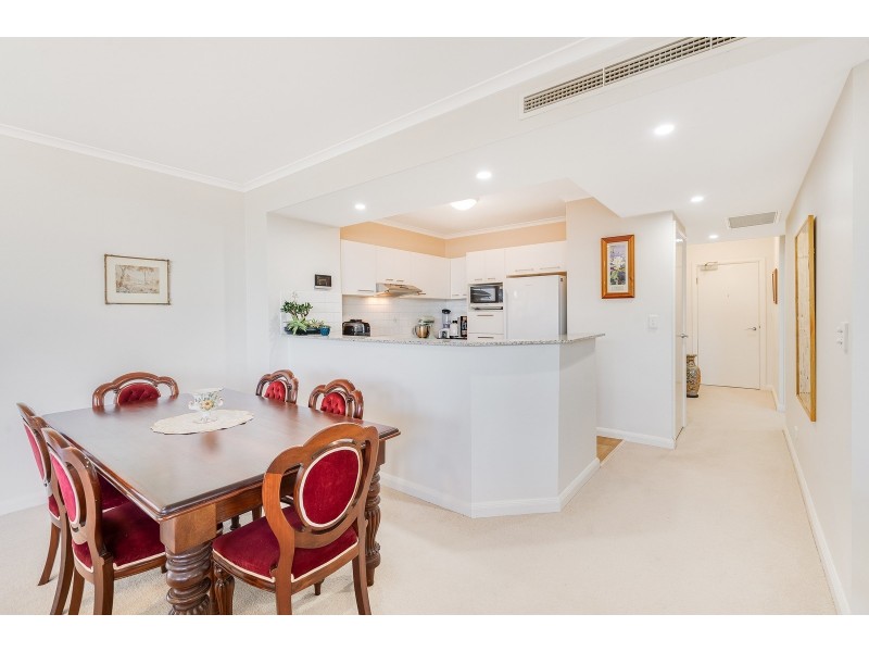 206/97-99 John Whiteway Drive, Gosford NSW 2250