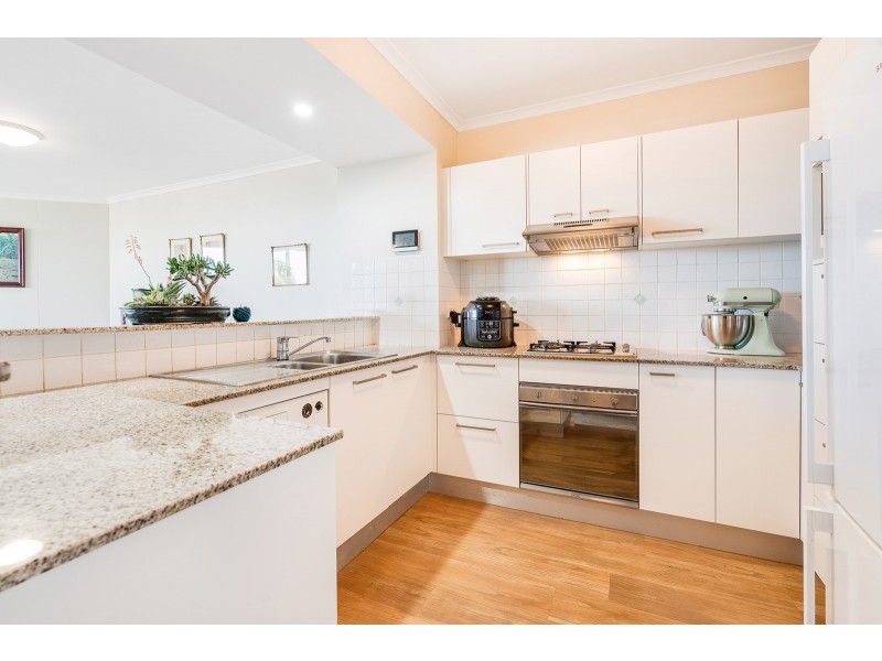 206/97-99 John Whiteway Drive, Gosford NSW 2250