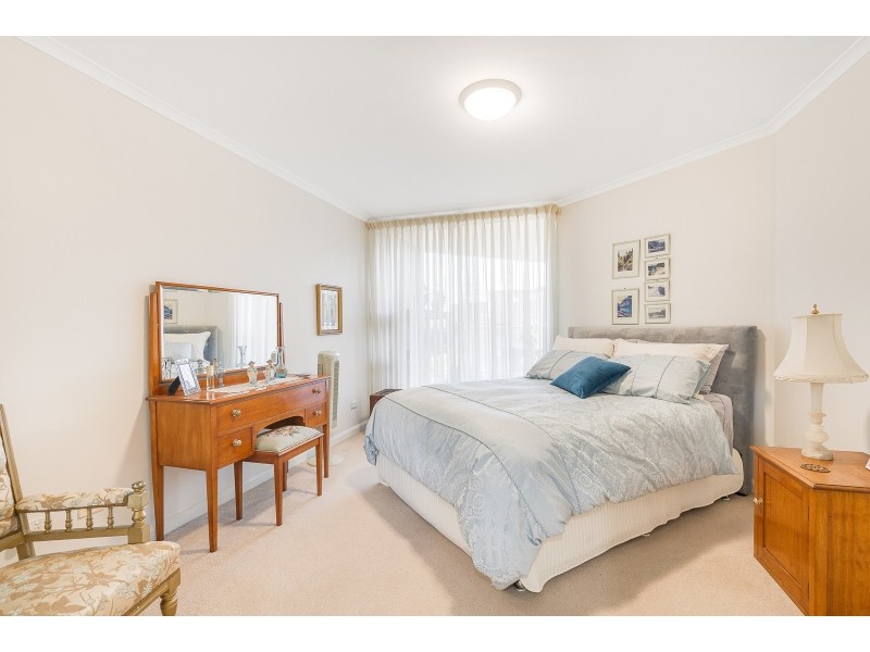 206/97-99 John Whiteway Drive, Gosford NSW 2250