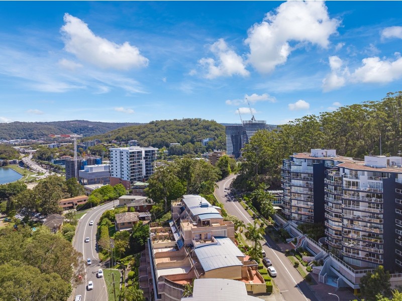 206/97-99 John Whiteway Drive, Gosford NSW 2250