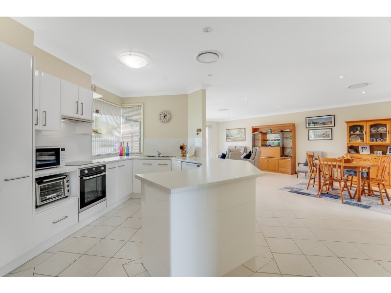 2/43 Russell Street, East Gosford NSW 2250