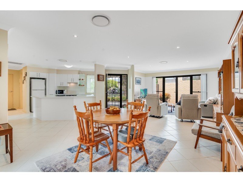 2/43 Russell Street, East Gosford NSW 2250