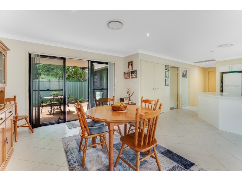 2/43 Russell Street, East Gosford NSW 2250