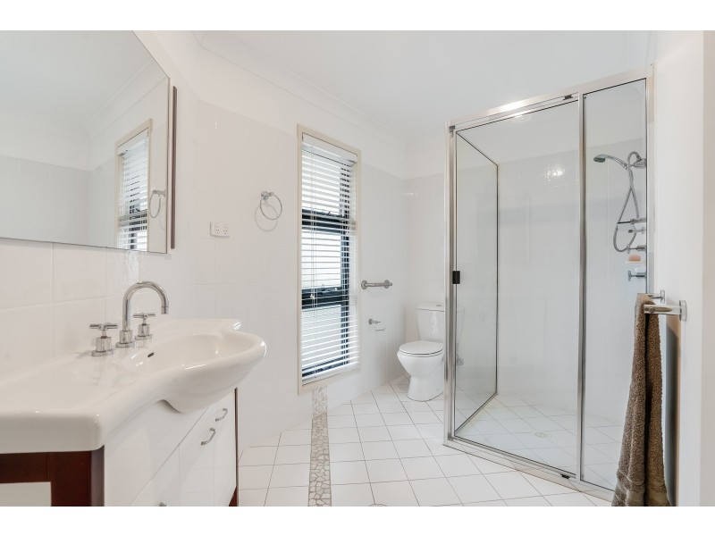 2/43 Russell Street, East Gosford NSW 2250