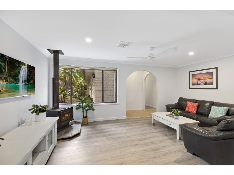 86 Emma James Street, East Gosford NSW 2250