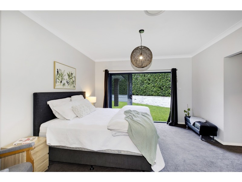 8 Bellbowrie Avenue, Narara NSW 2250