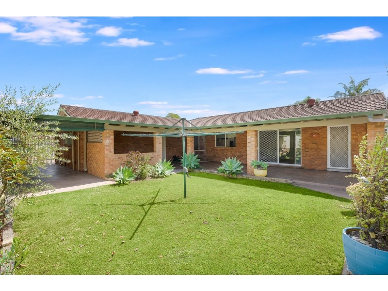 8 Yanderra Crescent, Narara NSW 2250