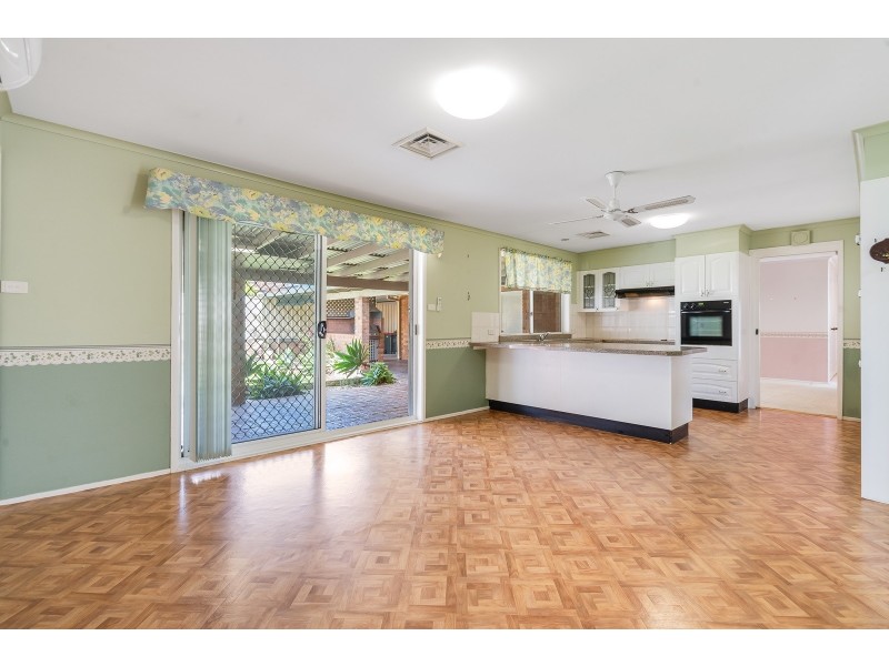 8 Yanderra Crescent, Narara NSW 2250