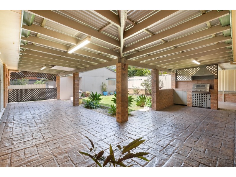8 Yanderra Crescent, Narara NSW 2250