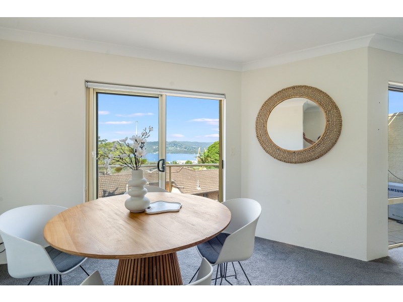 11/2-4 Mulkarra Avenue, Gosford NSW 2250