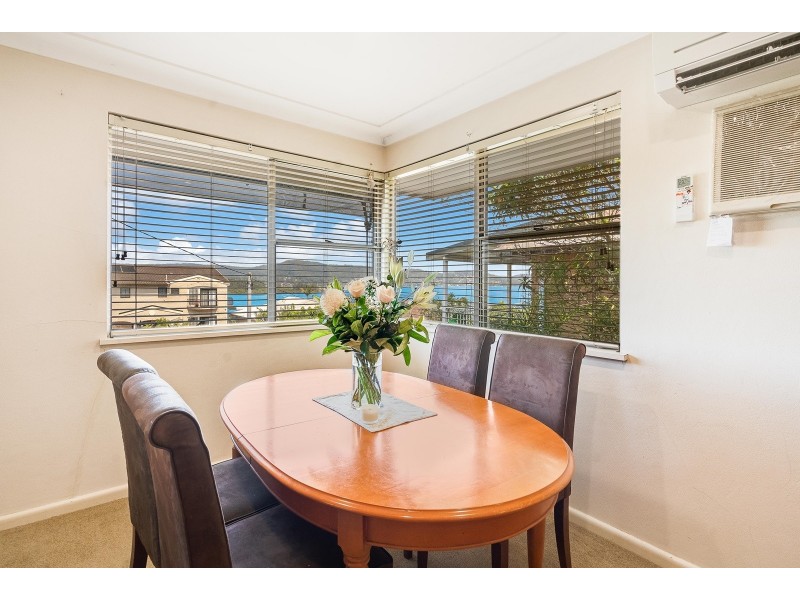 112 Albany Street, Point Frederick NSW 2250