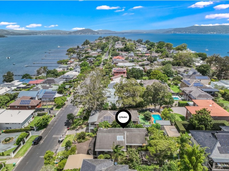112 Albany Street, Point Frederick NSW 2250