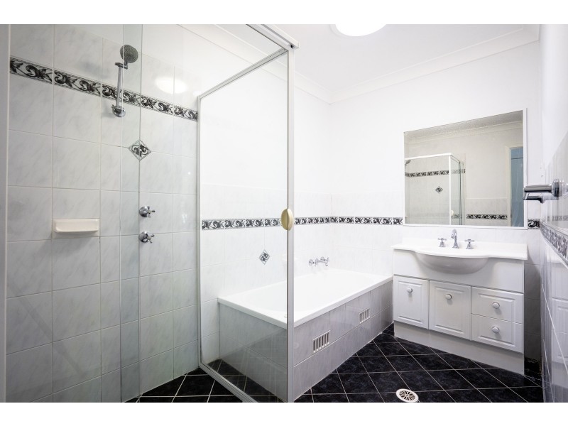 9/51 Newling Street, Lisarow NSW 2250