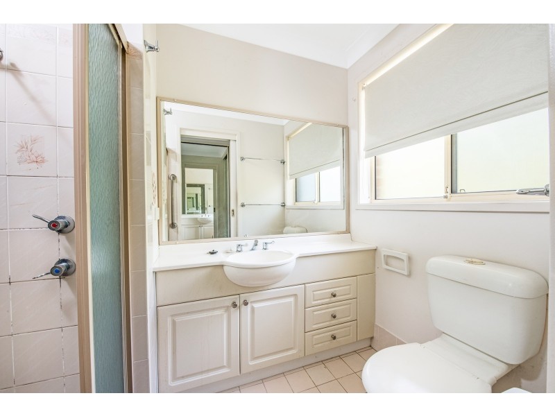 10 Epsom Place, Bateau Bay NSW 2261