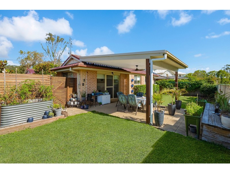 2/16 Coraki Close, Ourimbah NSW 2258