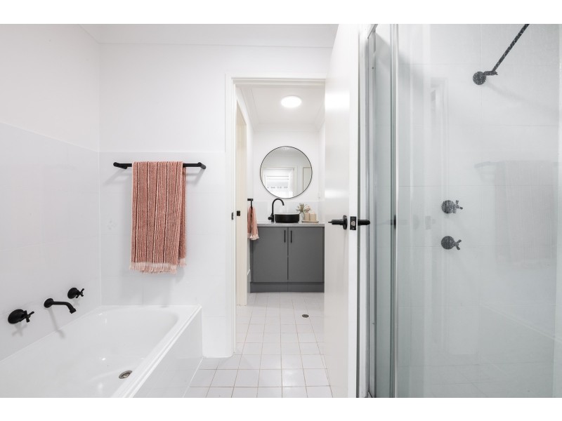 10/10 Albert Street, Ourimbah NSW 2258