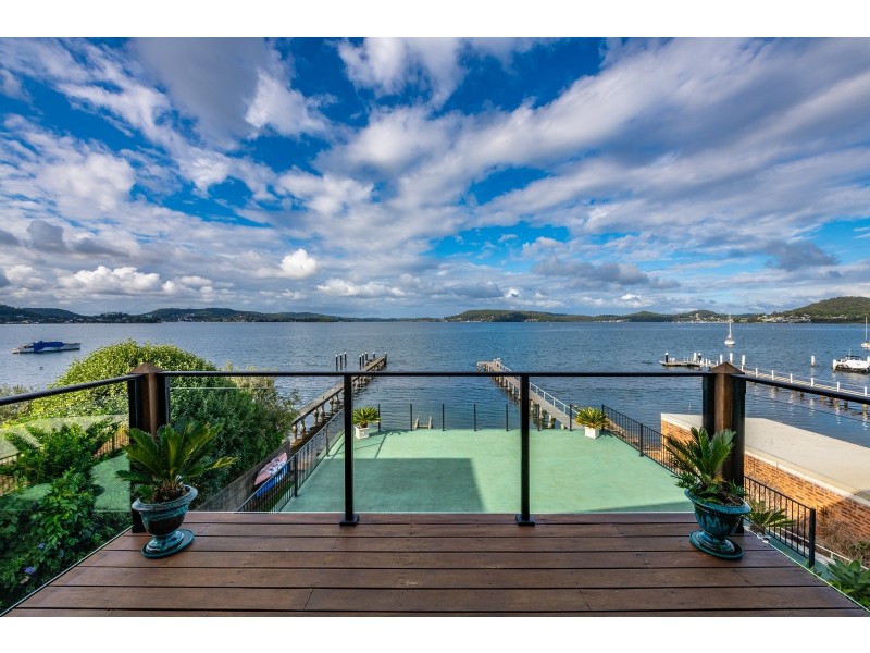 15 Couche Crescent, Koolewong NSW 2256