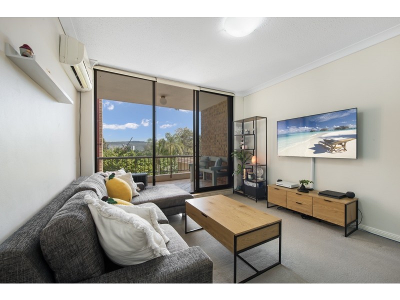 27/62 Beane Street, Gosford NSW 2250