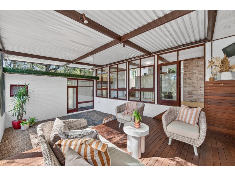 36 Bay View Avenue, East Gosford NSW 2250