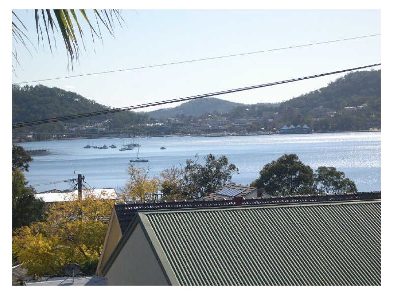 17 Alukea Avenue, Point Clare NSW 2250