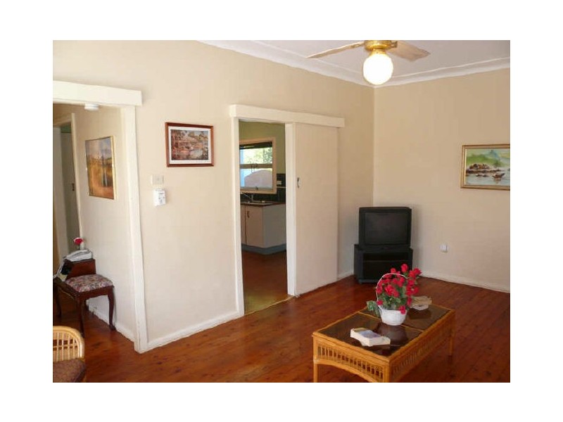 55 Dunban Road, Woy Woy NSW 2256