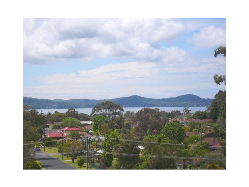 10 Clipper Crescent, Tascott NSW 2250