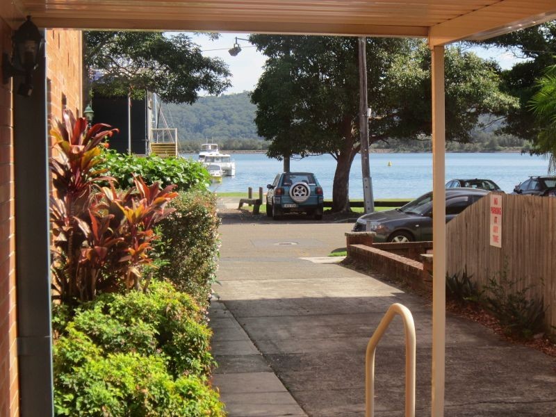 4/27 Masons Parade, Point Frederick NSW 2250