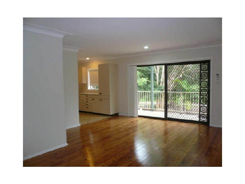 2/28 Matthews Parade, Point Clare NSW 2250