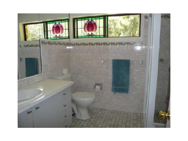 2/28 Matthews Parade, Point Clare NSW 2250