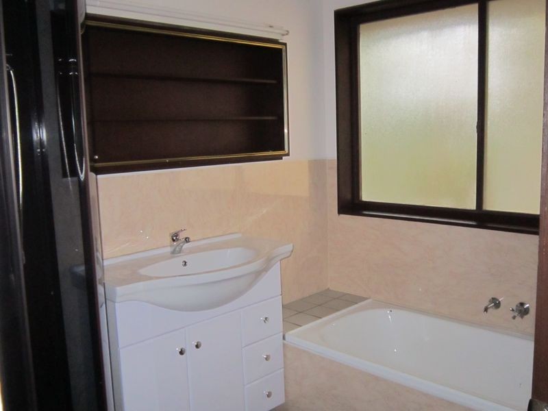 220 Brisbane Water Drive, Point Clare NSW 2250