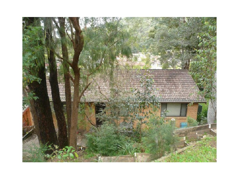 9 CORAL TREE PLACE, Point Clare NSW 2250