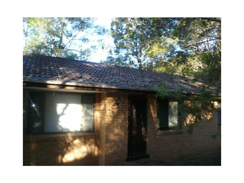 9 CORAL TREE PLACE, Point Clare NSW 2250