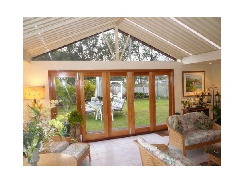 52 SINGLETON ROAD, Point Clare NSW 2250