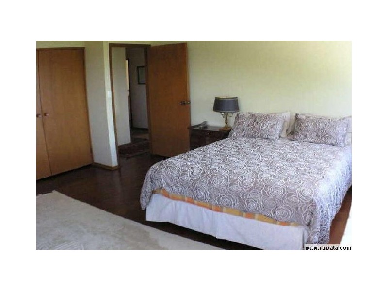23 HUGHES STREET, Point Clare NSW 2250