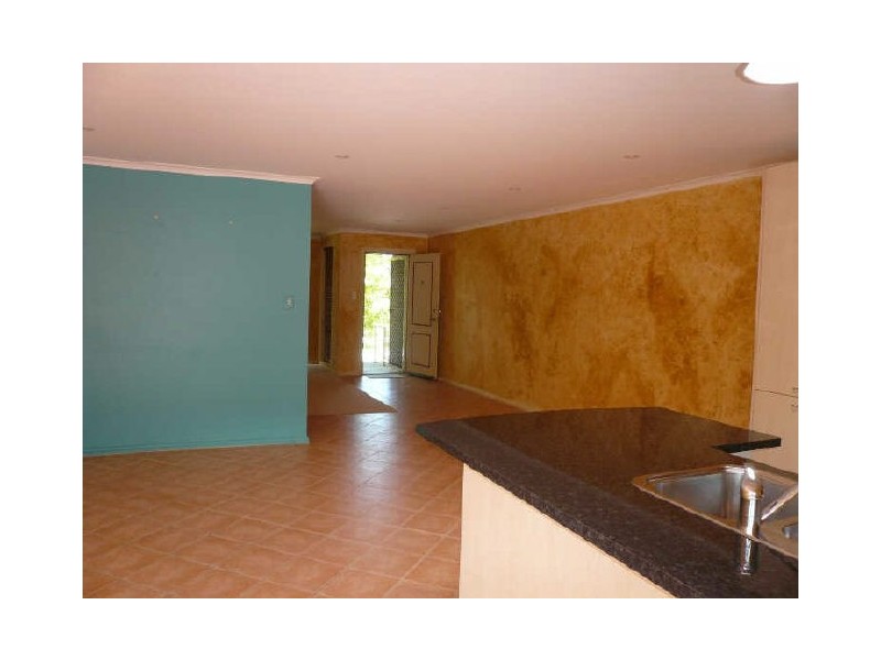 2/71 BRISBANE WATER DRIVE, Point Clare NSW 2250