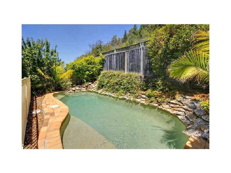 15 WIXSTEAD CLOSE, Point Clare NSW 2250