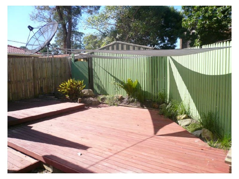 10b GOLDEN AVENUE, Point Clare NSW 2250