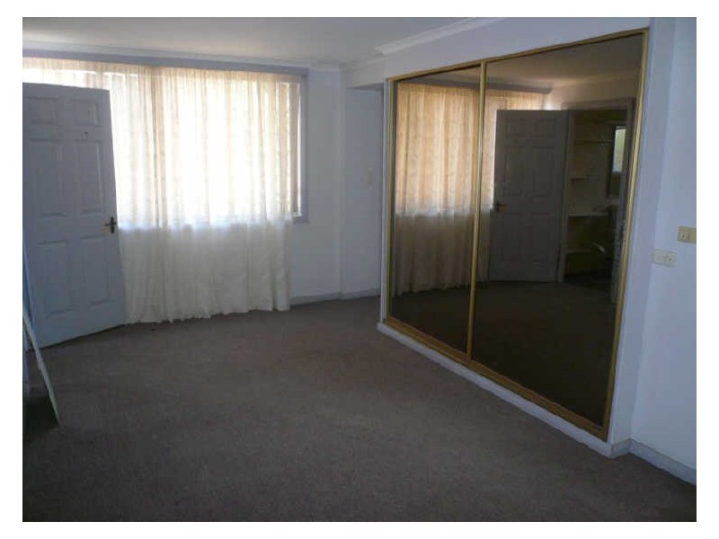 10b GOLDEN AVENUE, Point Clare NSW 2250