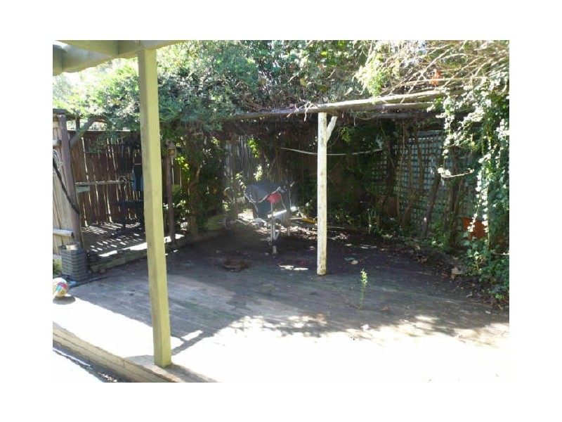 10b GOLDEN AVENUE, Point Clare NSW 2250