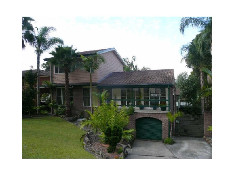 52 WENDY DRIVE, Point Clare NSW 2250
