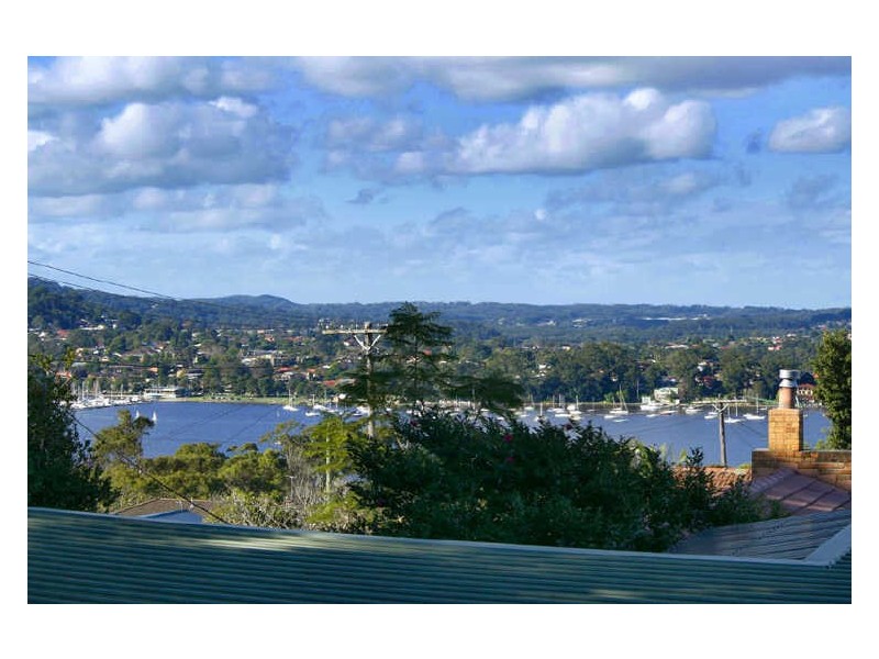 30 Penang Street, Point Clare NSW 2250