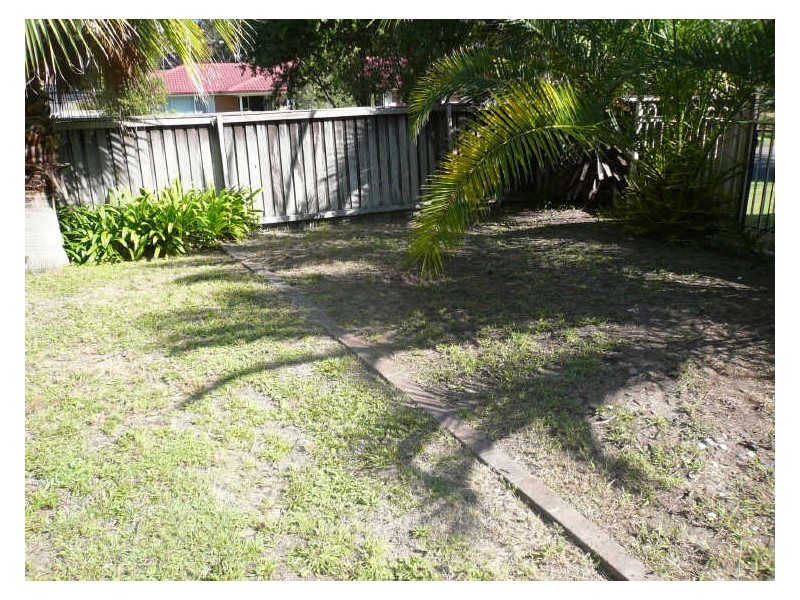 28 NORTHWIND AVENUE, Point Clare NSW 2250