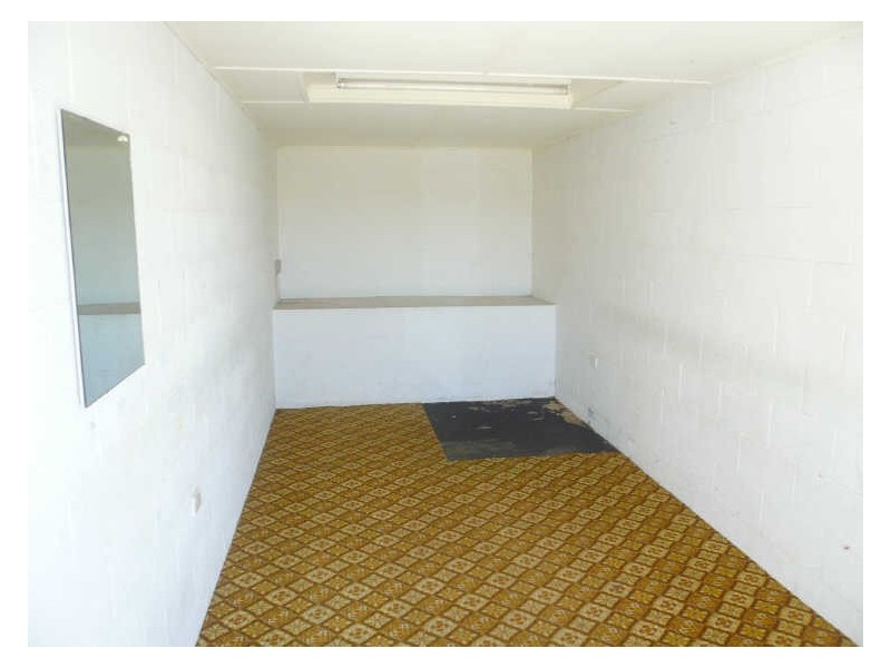 22 Nioka Ave, Point Clare NSW 2250