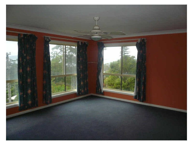 77 Melaleuca Crescent, Tascott NSW 2250